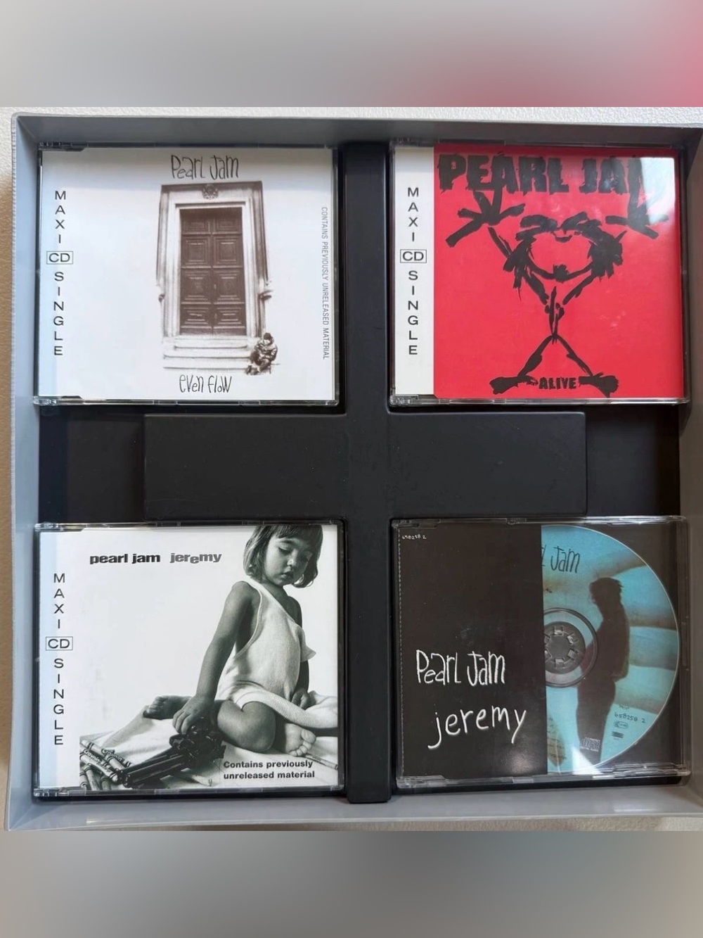 RARE Pearl Jam Limited Edition Box Set #900/1000 Mint CDs T-Shirt Posters Book